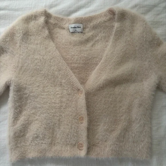 Aritzia Sunday Best Fuzzy Reese Cardigan - Picture 4 of 8